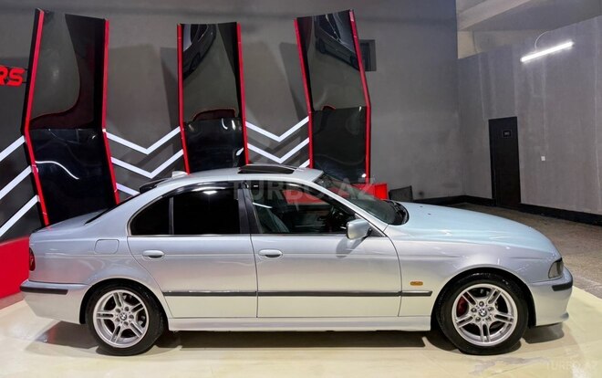 BMW 528-5