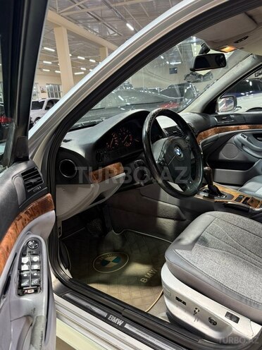 BMW 528-12