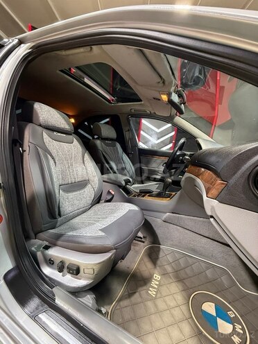 BMW 528-13
