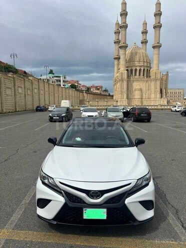 Toyota Camry-7