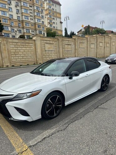 Toyota Camry-11