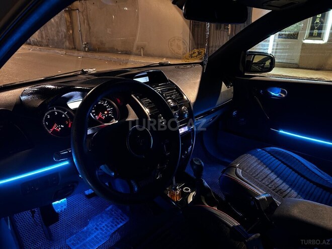 Renault Megane-12