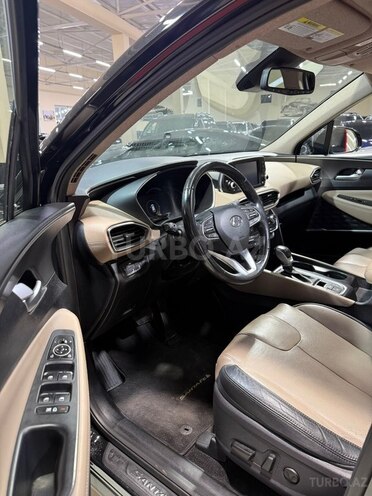 Hyundai Santa Fe-15