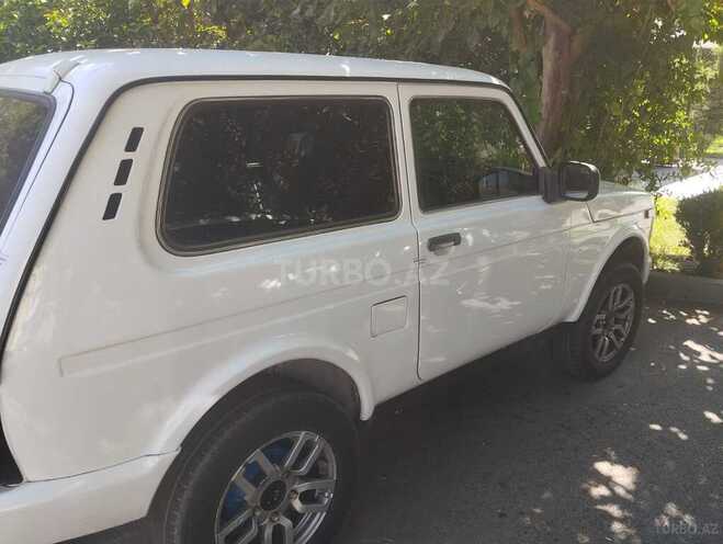 LADA (VAZ) Niva-4