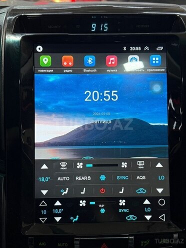 Toyota Land Cruiser-22