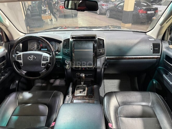 Toyota Land Cruiser-15