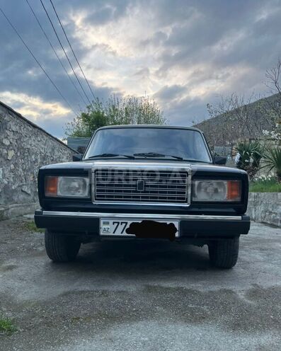 LADA (VAZ) 2107-1