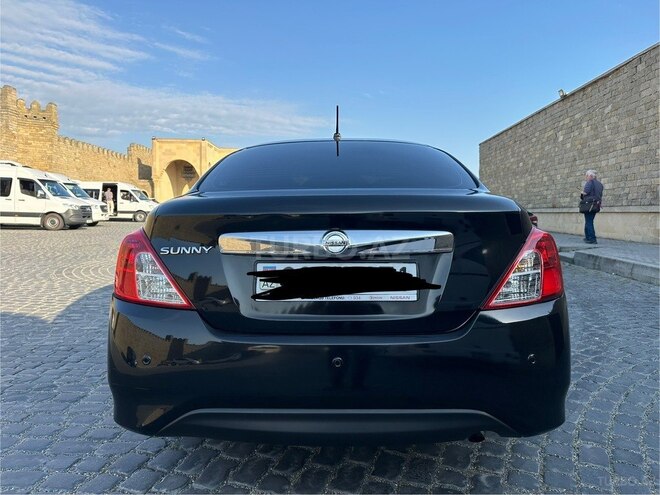 Nissan Sunny-4
