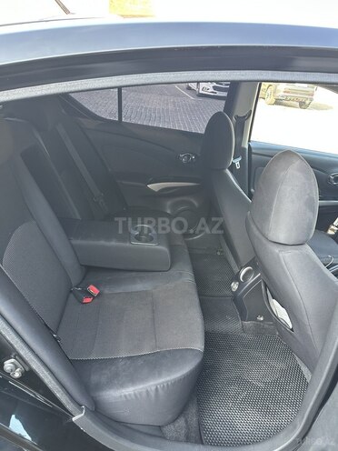 Nissan Sunny-12