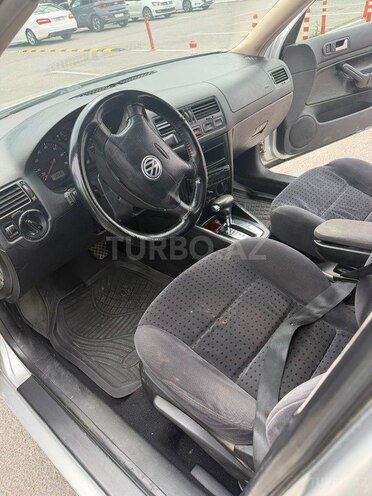 Volkswagen Jetta-6