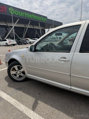 Volkswagen Jetta-10