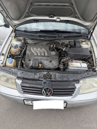 Volkswagen Jetta-4