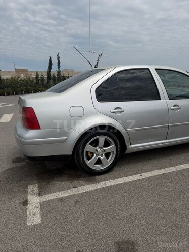 Volkswagen Jetta-12