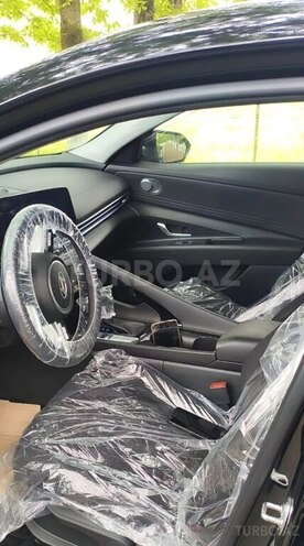 Hyundai Elantra-5