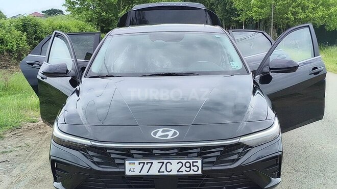 Hyundai Elantra-2
