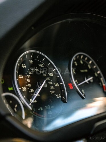BMW 528-17