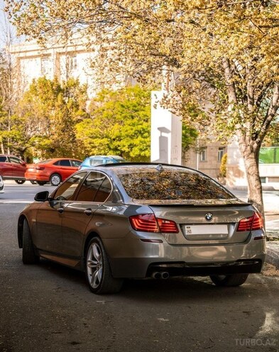 BMW 528-9