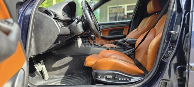 BMW 320-6