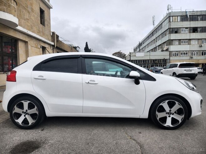 Kia Rio-2