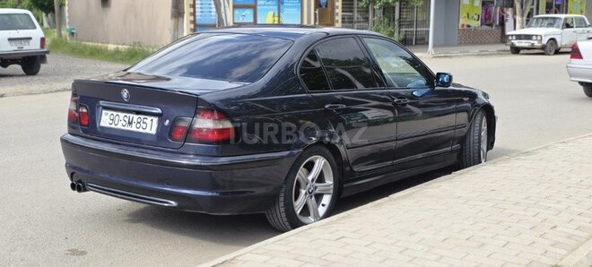 BMW 320-3