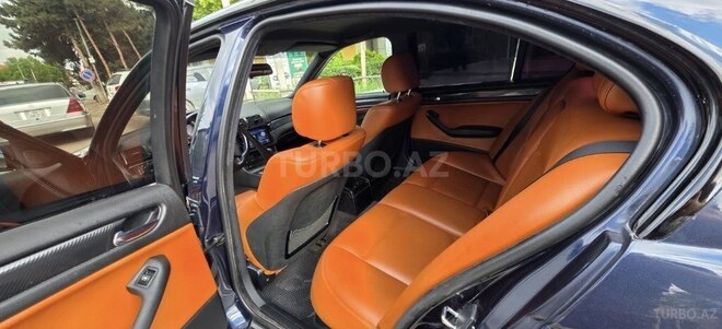 BMW 320-7