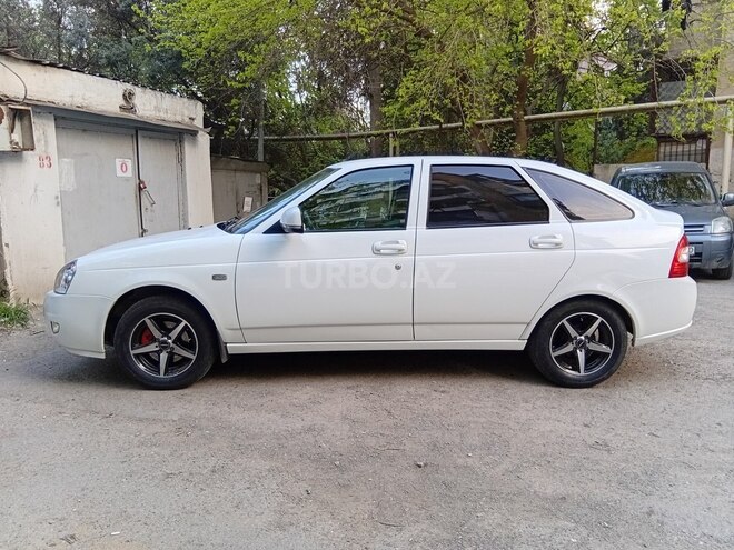 LADA (VAZ) Priora-8