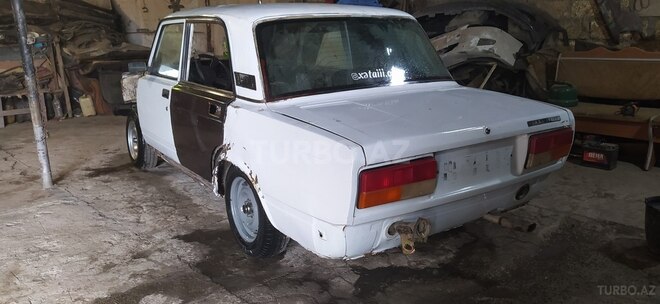 LADA (VAZ) 2107-4