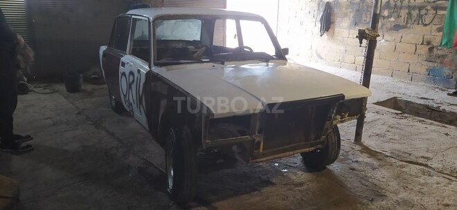 LADA (VAZ) 2107-1
