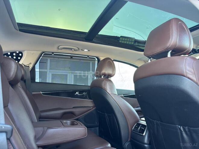 Kia Sorento-13