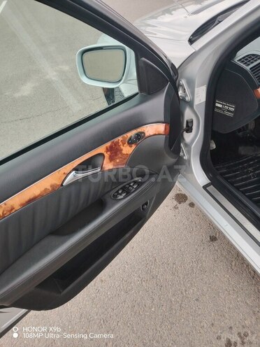 Mercedes E 320-10