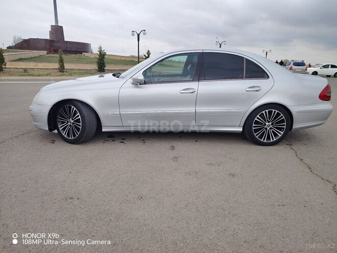 Mercedes E 320-4