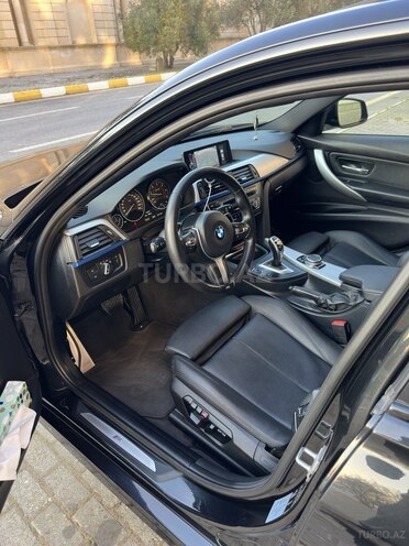 BMW 320d-11