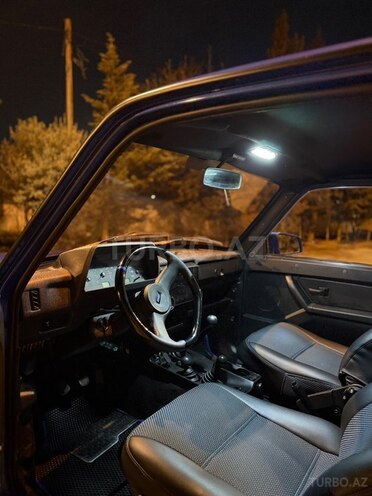 LADA (VAZ) Niva-8