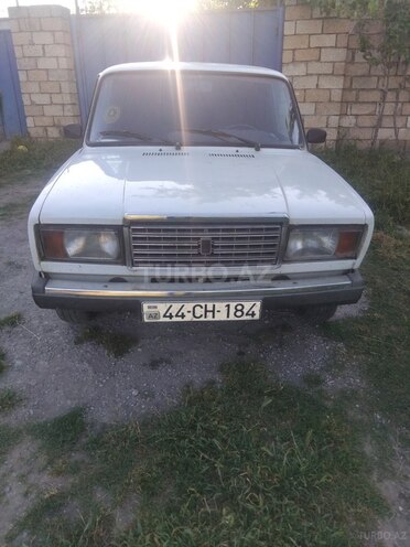 LADA (VAZ) 2107-1