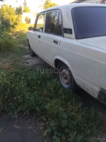 LADA (VAZ) 2107-4