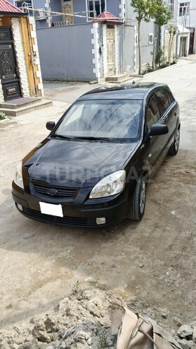 Kia Rio-1