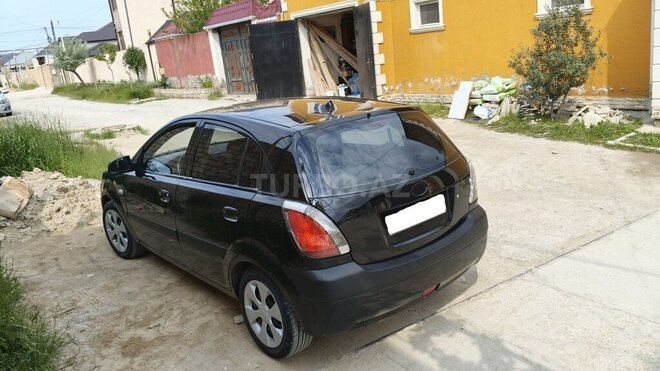 Kia Rio-4
