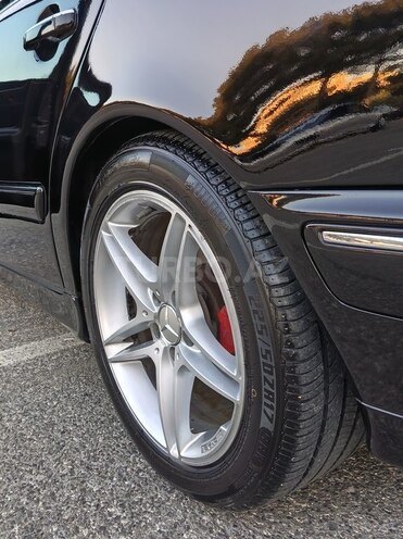Mercedes E 240-8