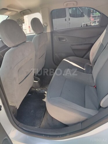 Chevrolet Cobalt-5
