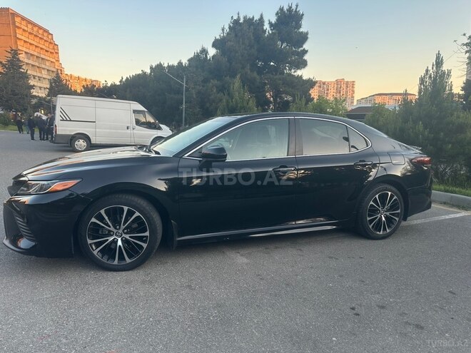 Toyota Camry-11