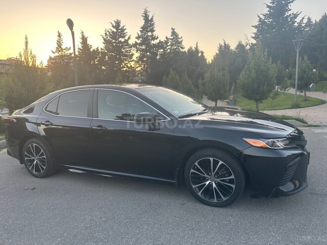 Toyota Camry-5