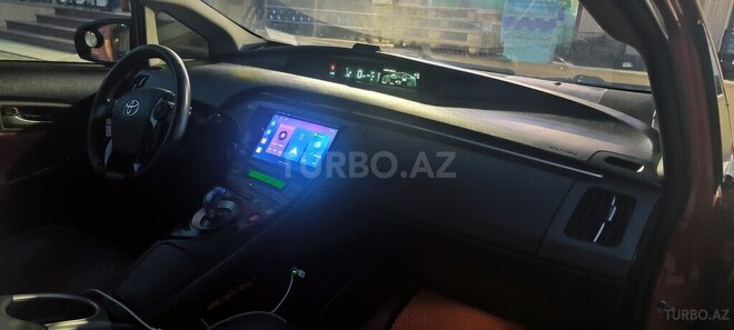 Toyota Prius-17