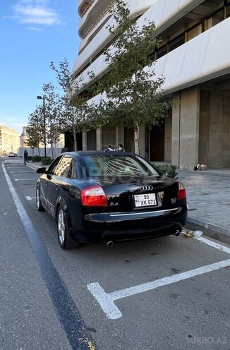 Audi A4-4