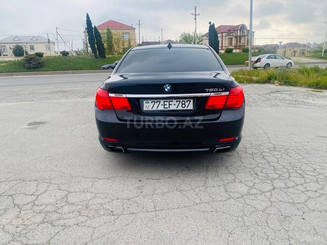 BMW 750-2