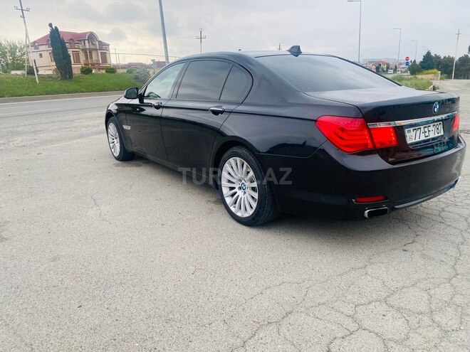 BMW 750-9