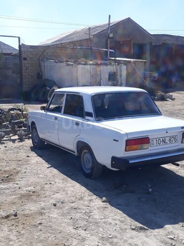 LADA (VAZ) 2107-4