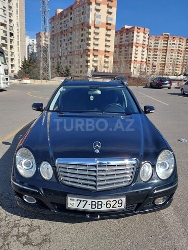 Mercedes E 220-1
