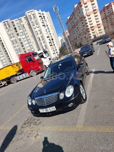 Mercedes E 220-2