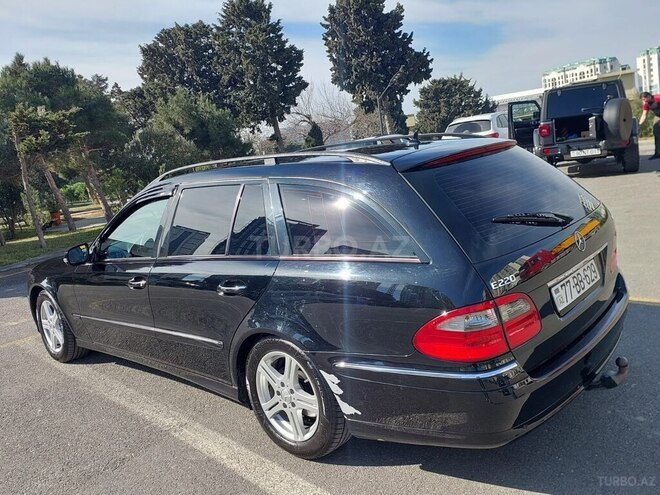 Mercedes E 220-4