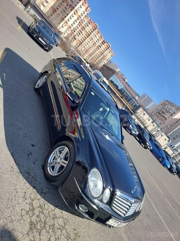 Mercedes E 220-3